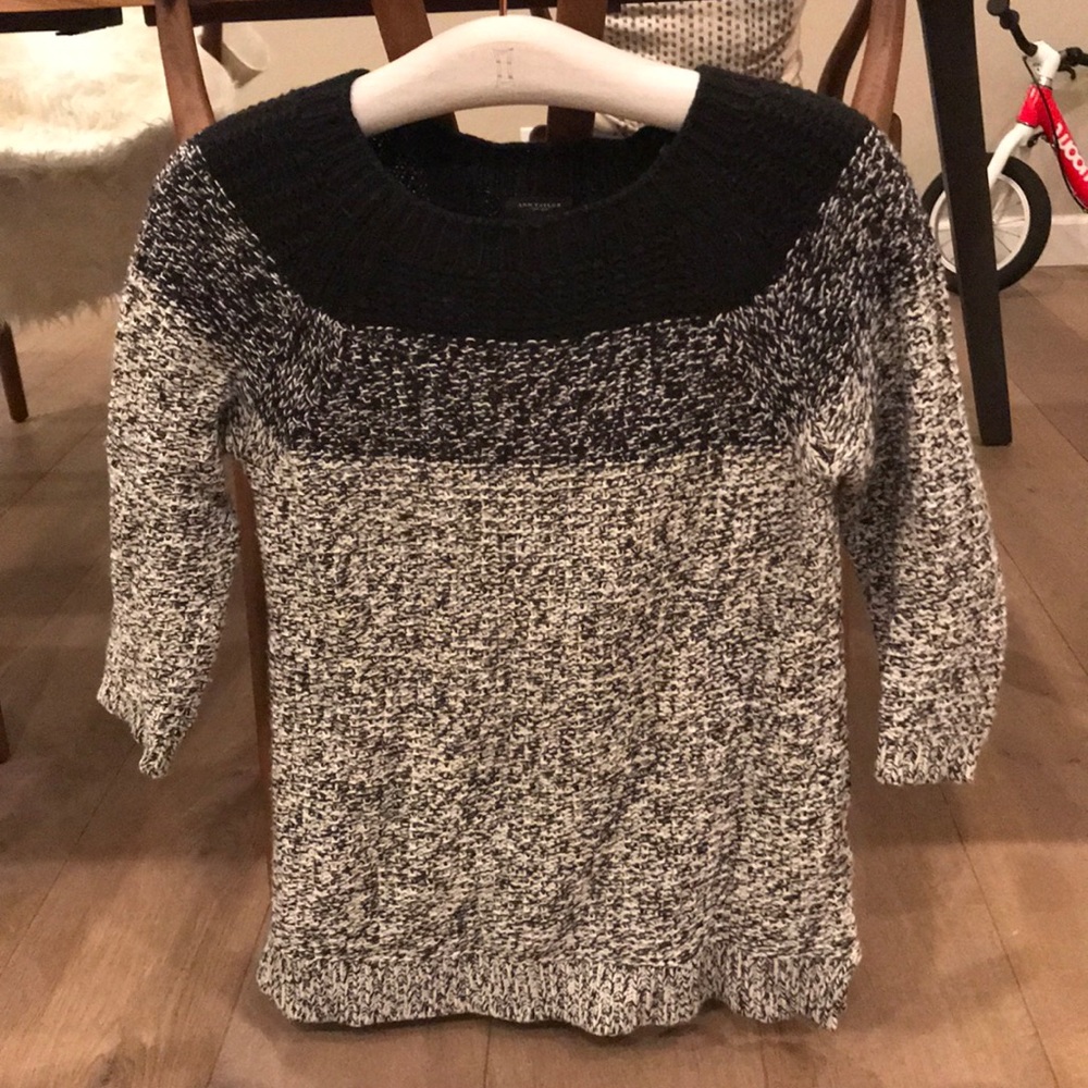 Ann Taylor black/white sweater